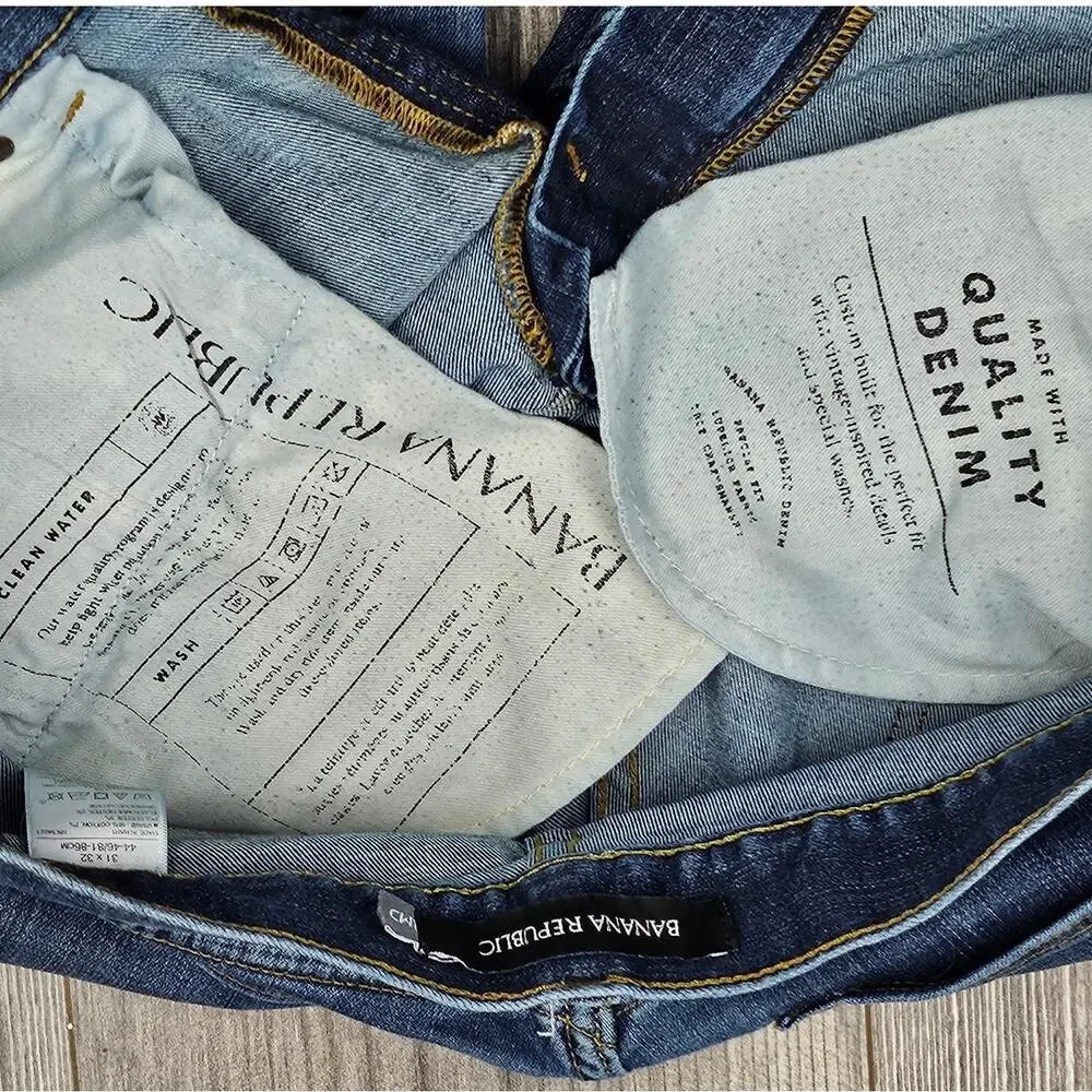 BANANA REPUBLIC MEN'S TAPERED COTTON BLEND RMD JEANS – MEDIUM WASH – SIZE 32×32